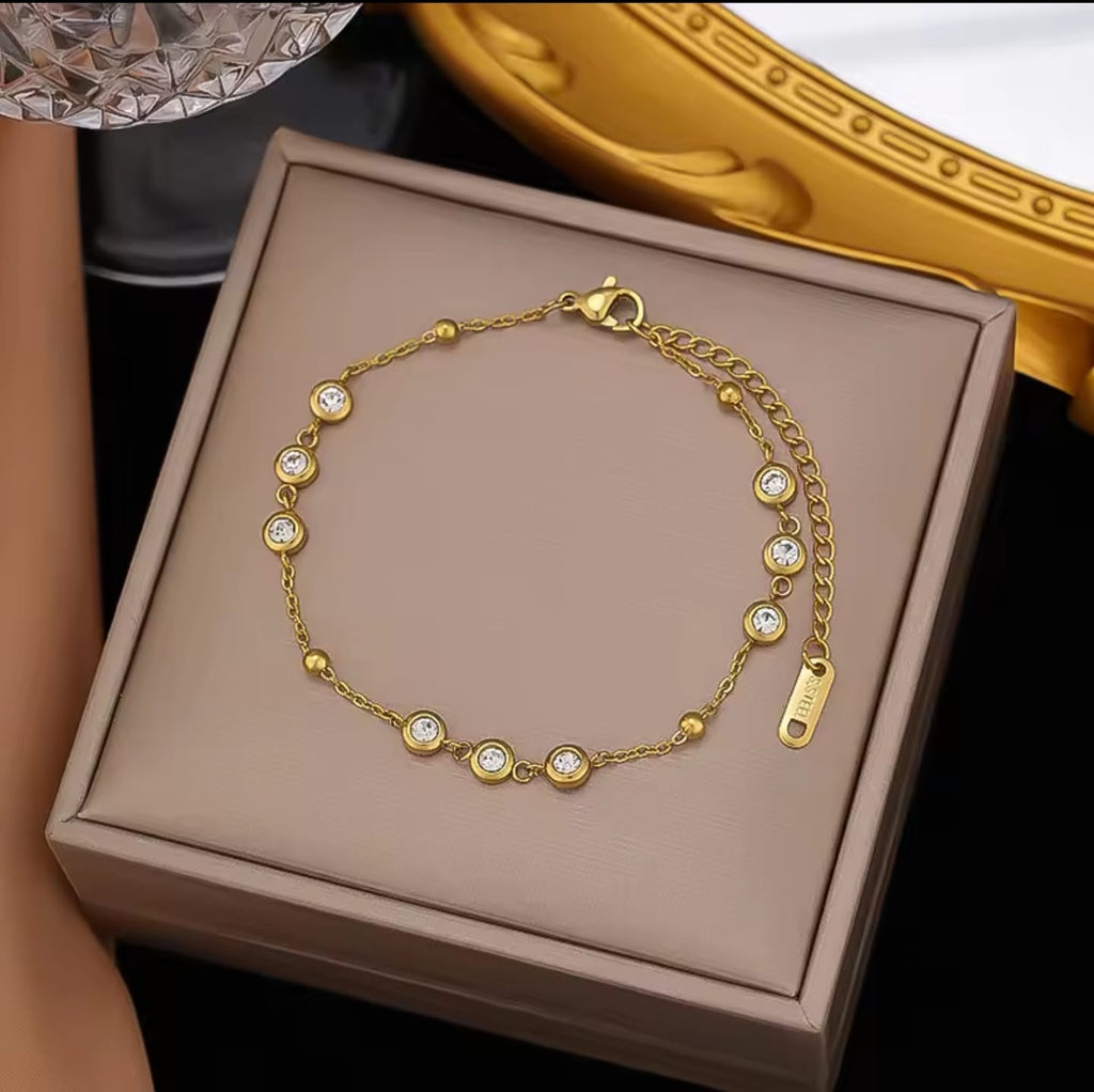 Pulsera Charlotte en caja de presentación